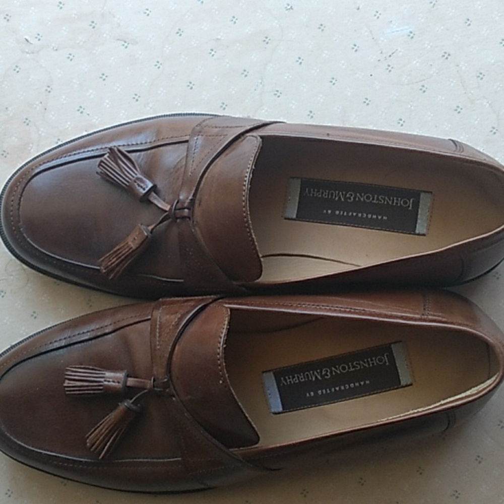 Men's johnston & Murphy  dress shoes brown loafers  size 9W exc condition